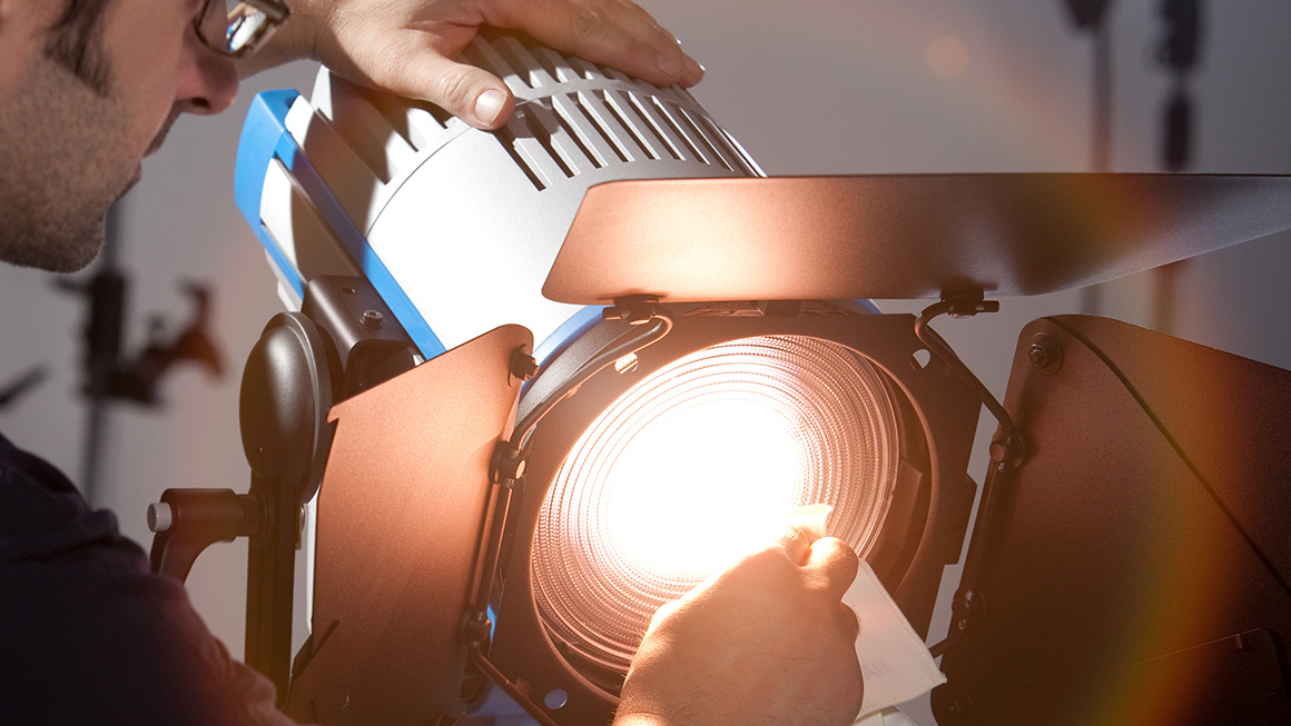 ĐÈN LED Arri L10-C